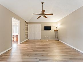 7238 N Hearthstone Green Drive, Houston TX 77095