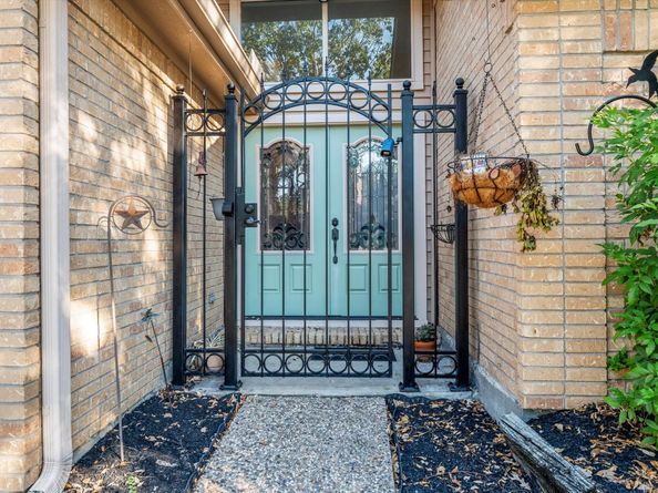 7238 N Hearthstone Green Drive, Houston TX 77095