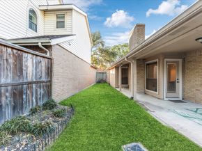 7238 N Hearthstone Green Drive, Houston TX 77095