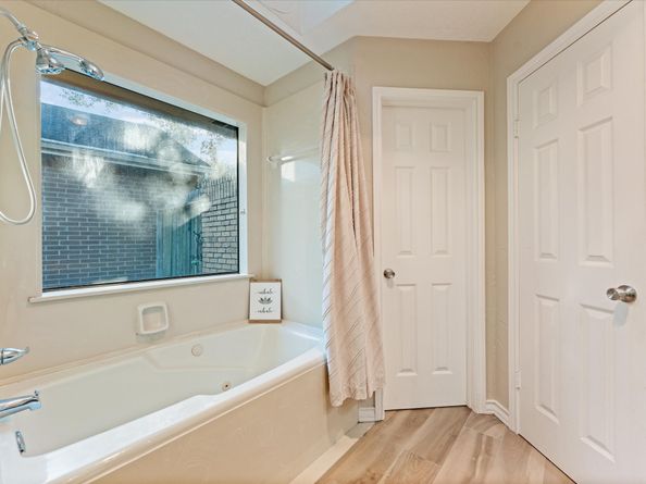 7238 N Hearthstone Green Drive, Houston TX 77095