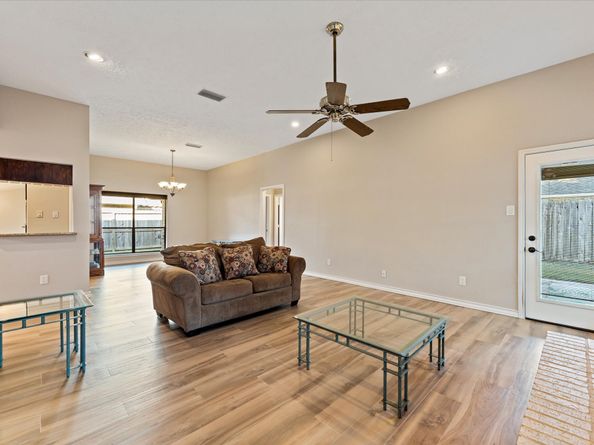 7238 N Hearthstone Green Drive, Houston TX 77095