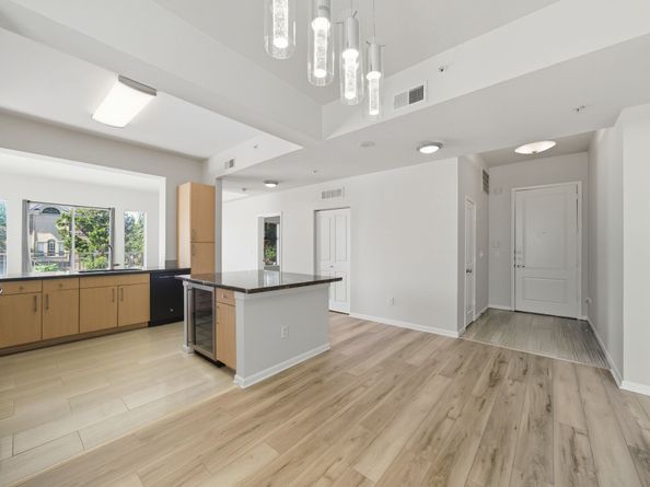 3505 Sage Road 202, Houston TX 77056