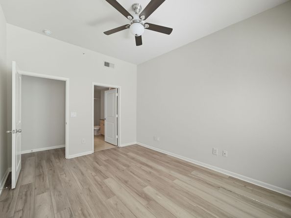 3505 Sage Road 202, Houston TX 77056