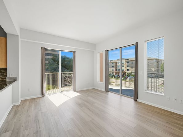 3505 Sage Road 202, Houston TX 77056