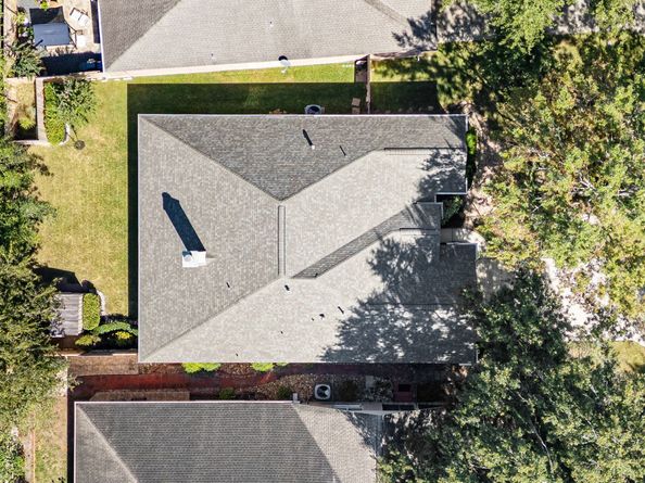 183 Victoria Glen Drive, The Woodlands TX 77384