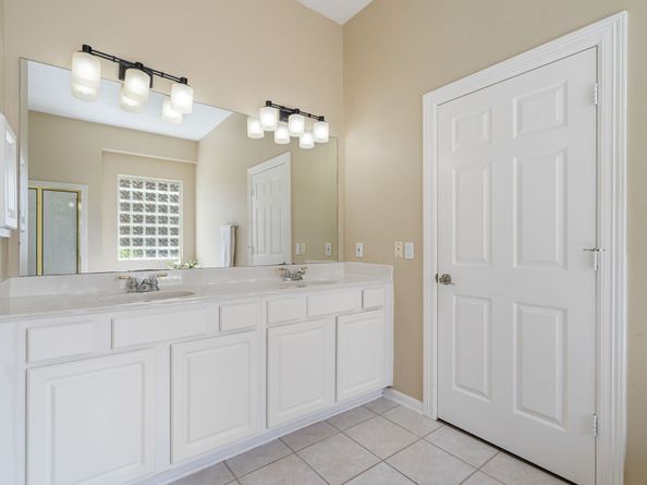 183 Victoria Glen Drive, The Woodlands TX 77384