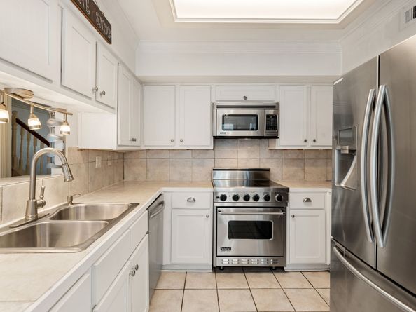 2508 Bering Drive, Houston TX 77057