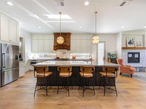 1003 Wakefield Drive, Houston TX 77018