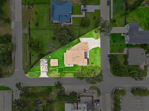 1003 Wakefield Drive, Houston TX 77018