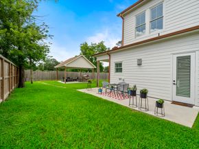 1003 Wakefield Drive, Houston TX 77018