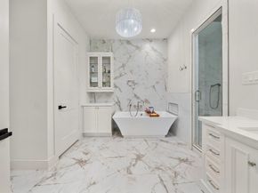 1003 Wakefield Drive, Houston TX 77018