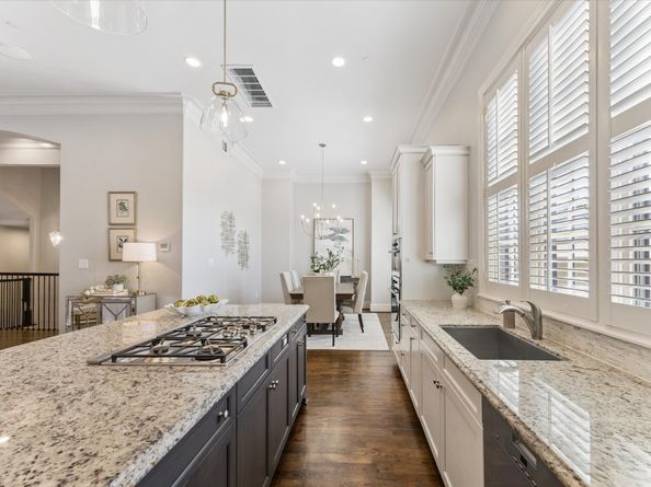 3002 Mid Lane, Houston TX 77027