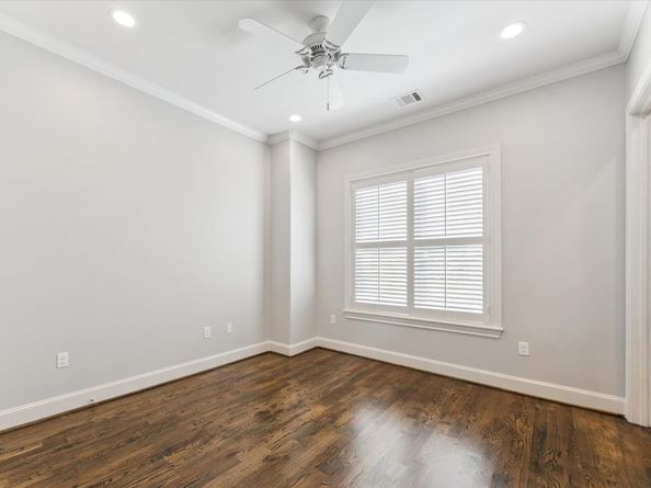 3002 Mid Lane, Houston TX 77027