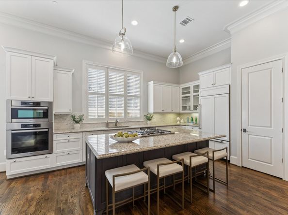 3002 Mid Lane, Houston TX 77027