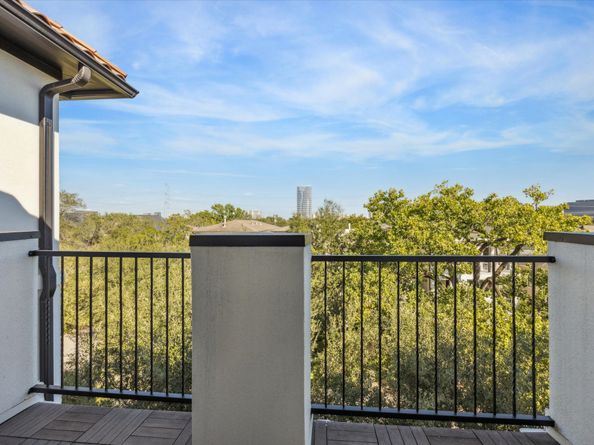 3002 Mid Lane, Houston TX 77027