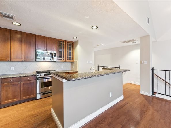 1632 W 13th Street, Houston TX 77008