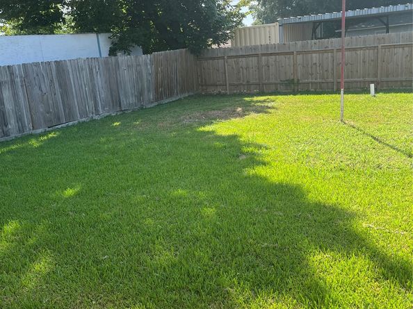 1313 Federal Road, Houston TX 77015
