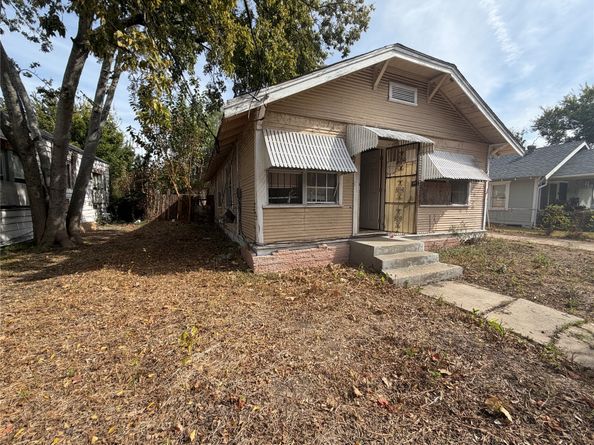 3025 Trulley Street, Houston TX 77004