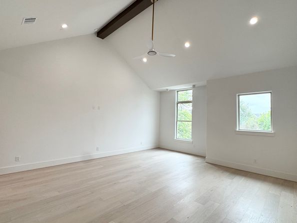 529 W27th St, Houston TX 77008