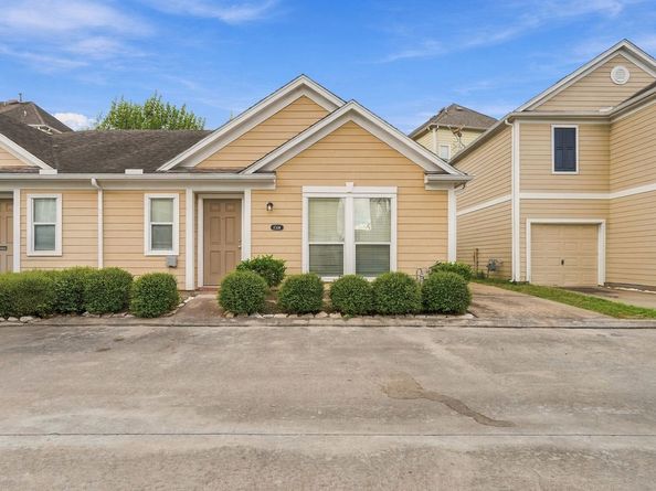 4506 Plum Creek Forest Lane, Houston TX 77087