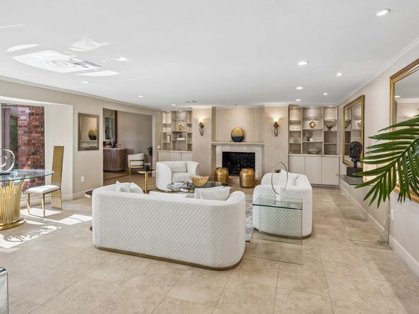 9703 Oasis Drive, Houston TX 77096