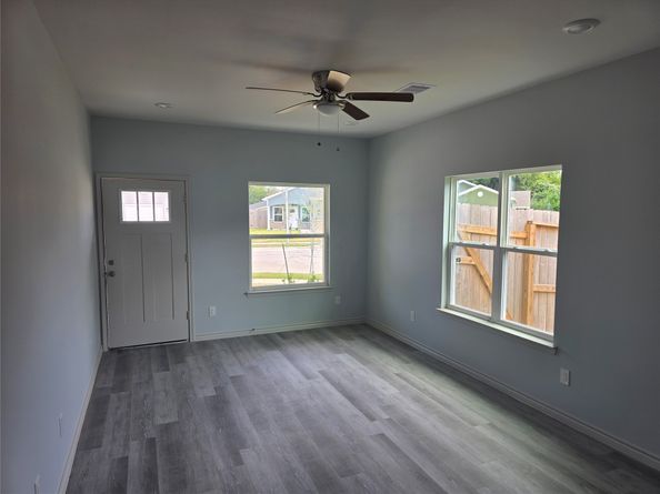 210 Dipping Stream Street, Houston TX 77076