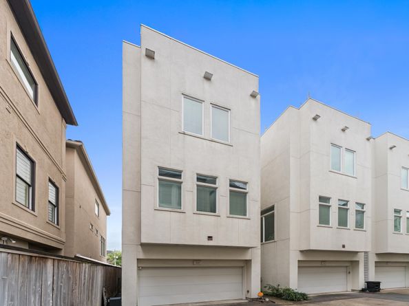 120 Pierce Street, Houston TX 77002
