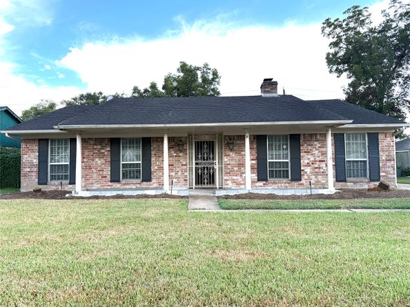 12615 Shannon Hills Drive, Houston TX 77099