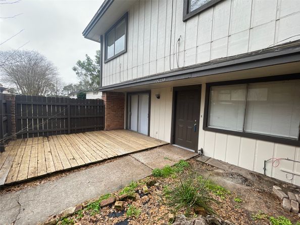 12023 Greenwood Forest Drive B, Houston TX 77066