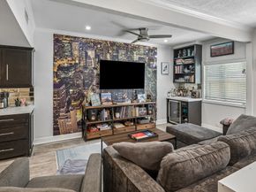 14719 Barryknoll Lane 51, Houston TX 77079