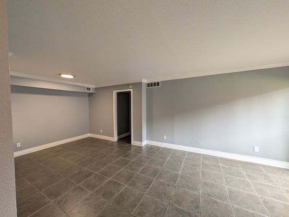9000 Bissonnet Street 7, Houston TX 77074