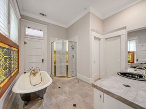 2009 Arlington Street, Houston TX 77008