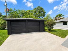 5642 Warm Springs Road, Houston TX 77035