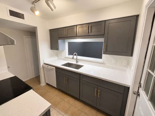 5218 Milwee Street 6, Houston TX 77092