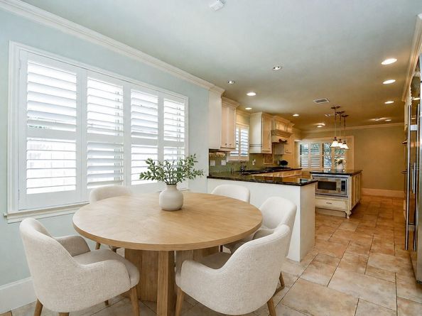 2911 Fontana Drive, Houston TX 77043