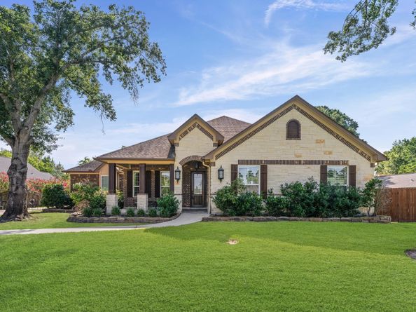 727 Baker Drive, Tomball TX 77375