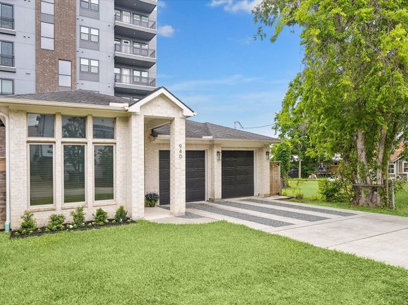 940 W 21st Street, Houston TX 77008