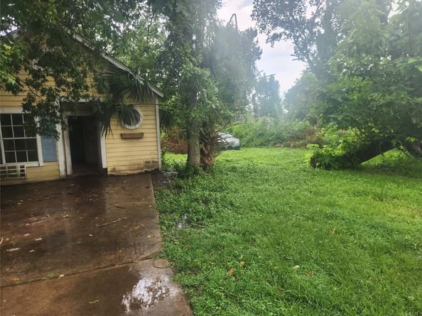 10517 Wicklowe Street, Houston TX 77016