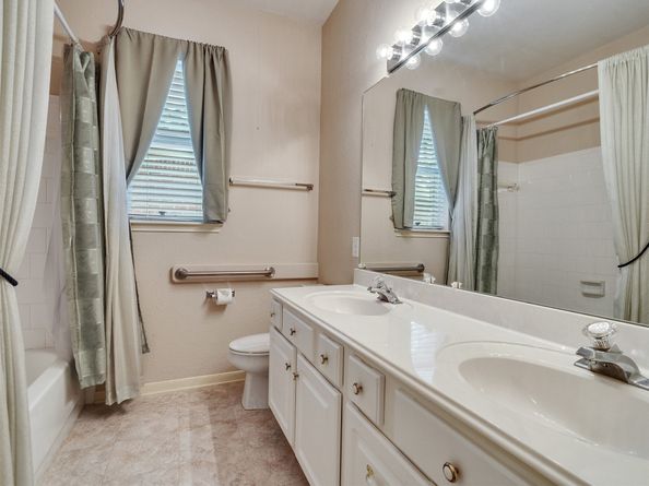 35 Serene Creek Place, Spring TX 77382