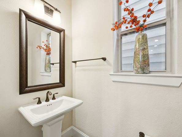 11116 Sherwood Oak Lane, Houston TX 77043