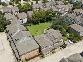11116 Sherwood Oak Lane, Houston TX 77043