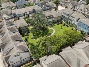 11116 Sherwood Oak Lane, Houston TX 77043