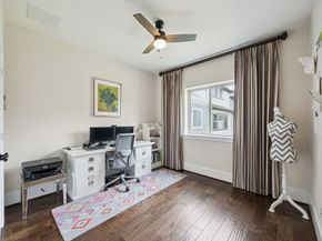 11116 Sherwood Oak Lane, Houston TX 77043