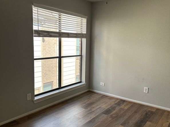 8299 Cambridge St Street 602, Houston TX 77054
