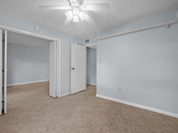 260 El Dorado 2311, Webster TX 77598
