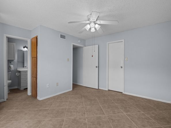 260 El Dorado 2311, Webster TX 77598