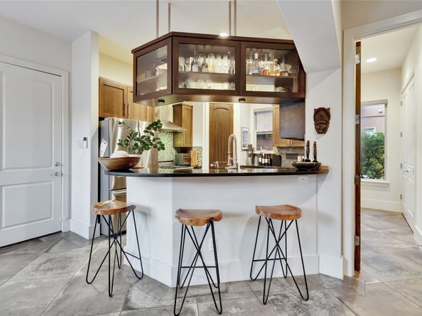 2504 Kinney Road A, Austin TX 78704