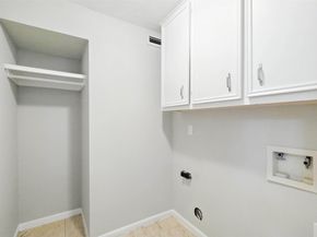 2960 Gessner Road, Houston TX 77080