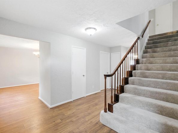 2960 Gessner Road, Houston TX 77080