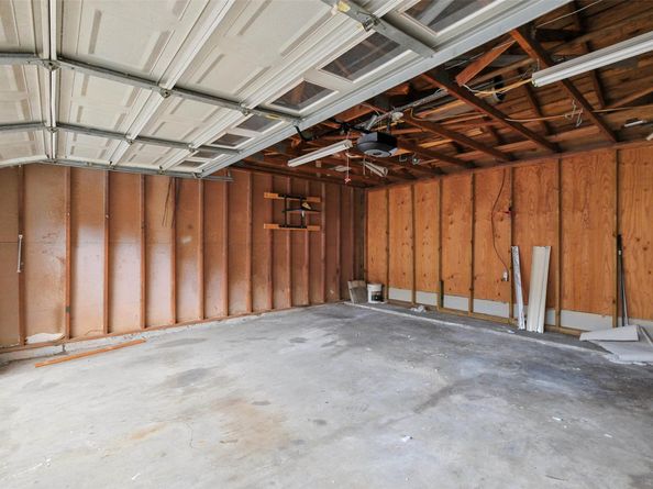 2960 Gessner Road, Houston TX 77080